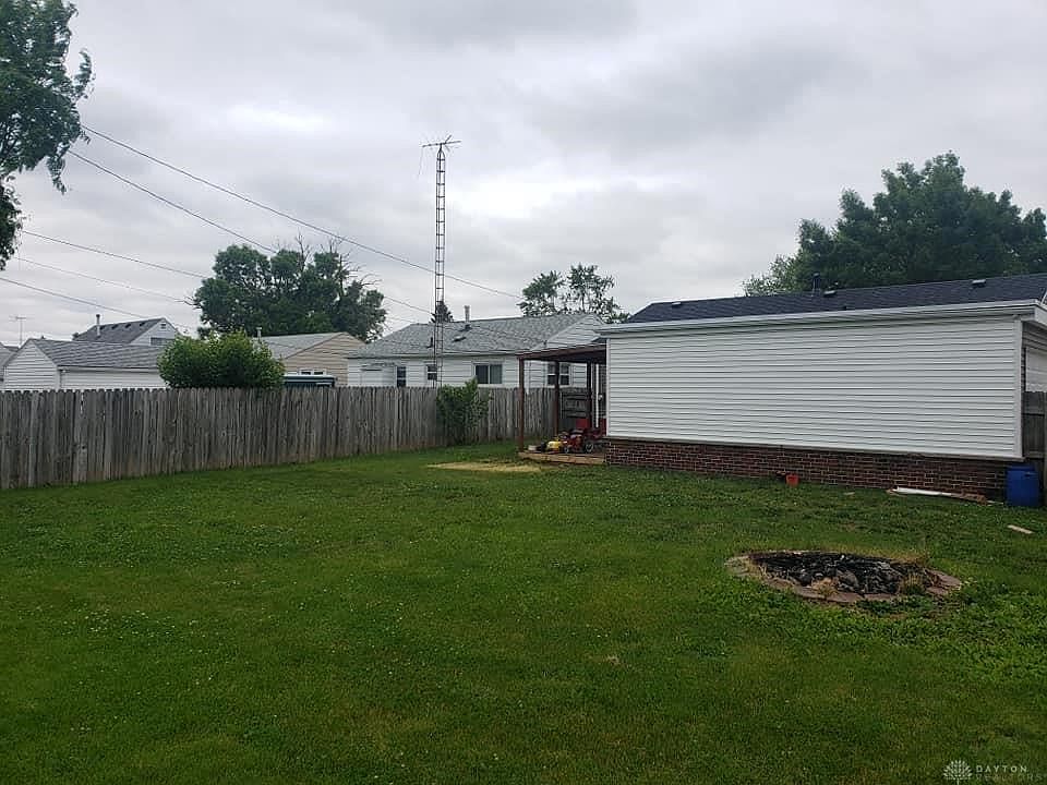 1st image of 598 Fernwood Dr