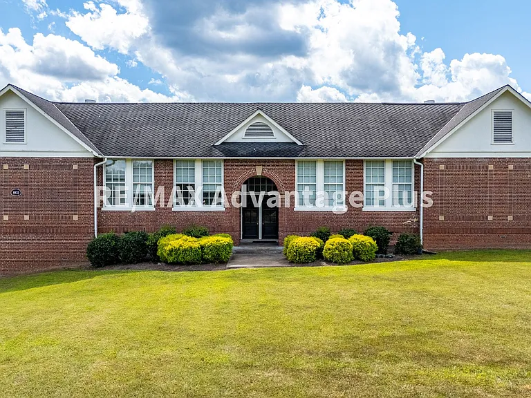 8832 Abilene Rd — Photo 2