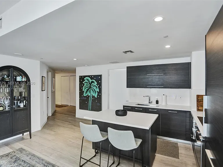 45 SW 9th St #2001 — Photo 28