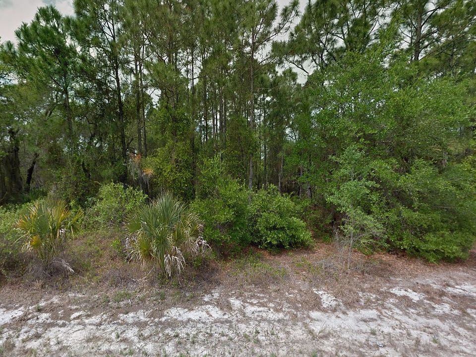 1st image of 3105 Larissa St