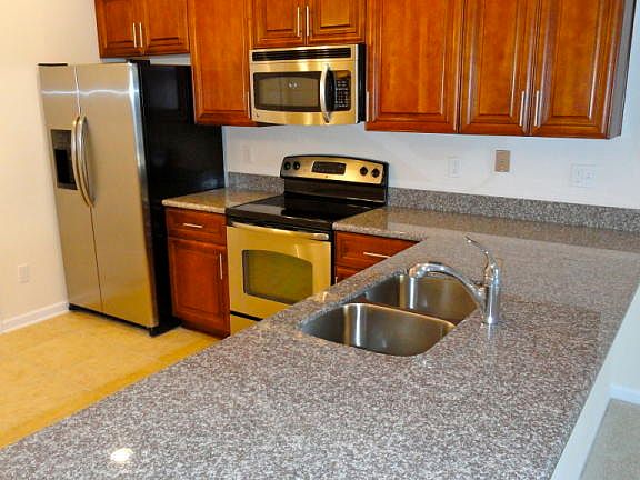 3rd image of 11288/4 Estancia Villa Cir #904