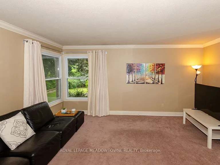 510 Beaver Ct — Photo 4