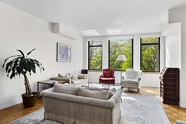 Sold by HomeCanvasr NY, Inc.