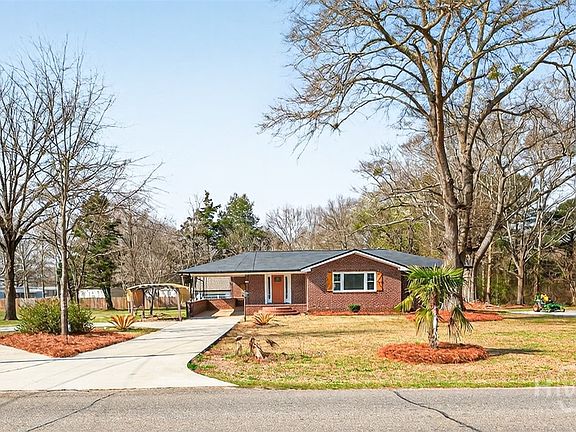 2nd image of 1180 Robert Hardeman Road