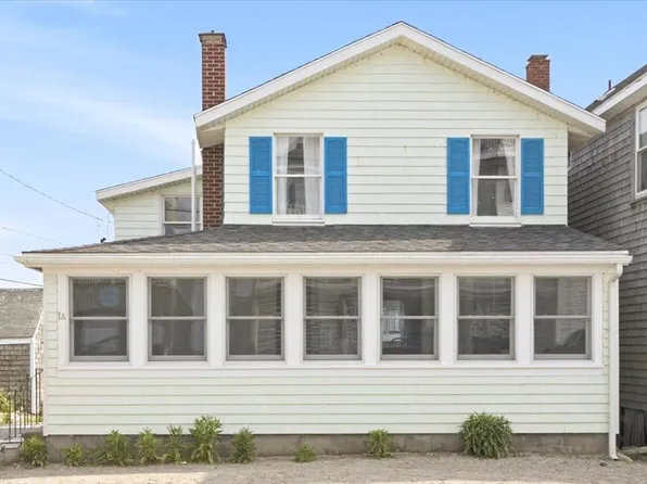1-1A Oceanside Dr, Scituate, MA 02066