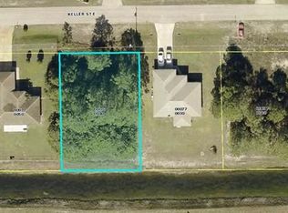 654 Keller St E, Lehigh Acres, FL 33974