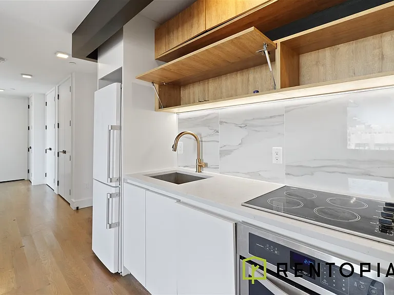 125 Borinquen Pl #609 — Photo 3