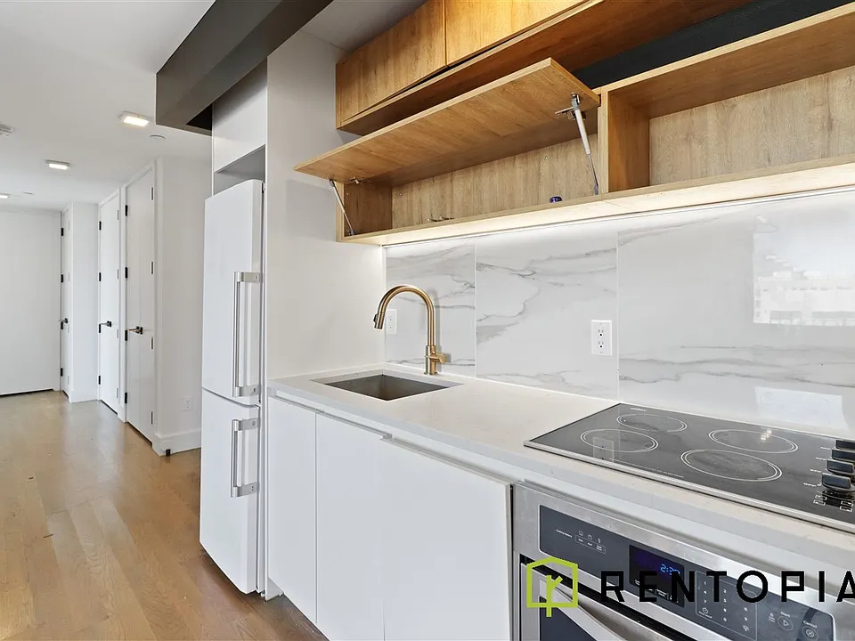125 Borinquen Pl #609