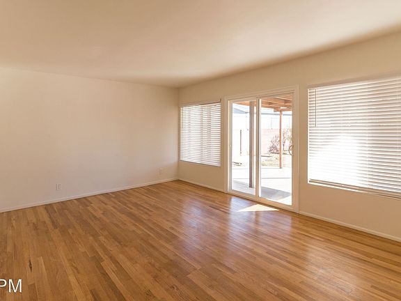 4th image of 13126 Willard St