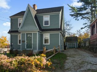 20 Harris Rd, New London, CT 06320