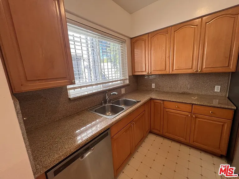 1248 S La Jolla Ave — Photo 12
