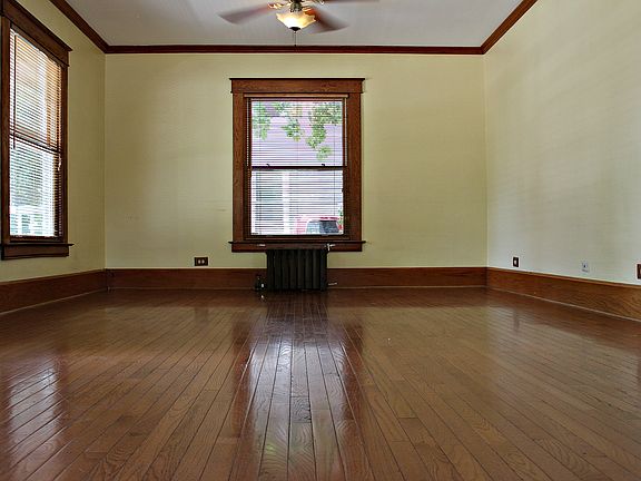3rd image of 306 W Flint St