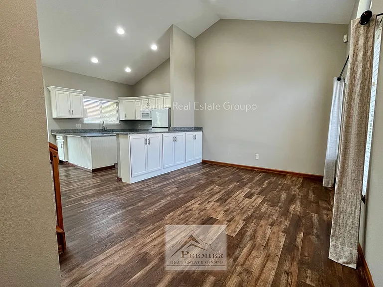 8689 Bellcove Cir — Photo 8