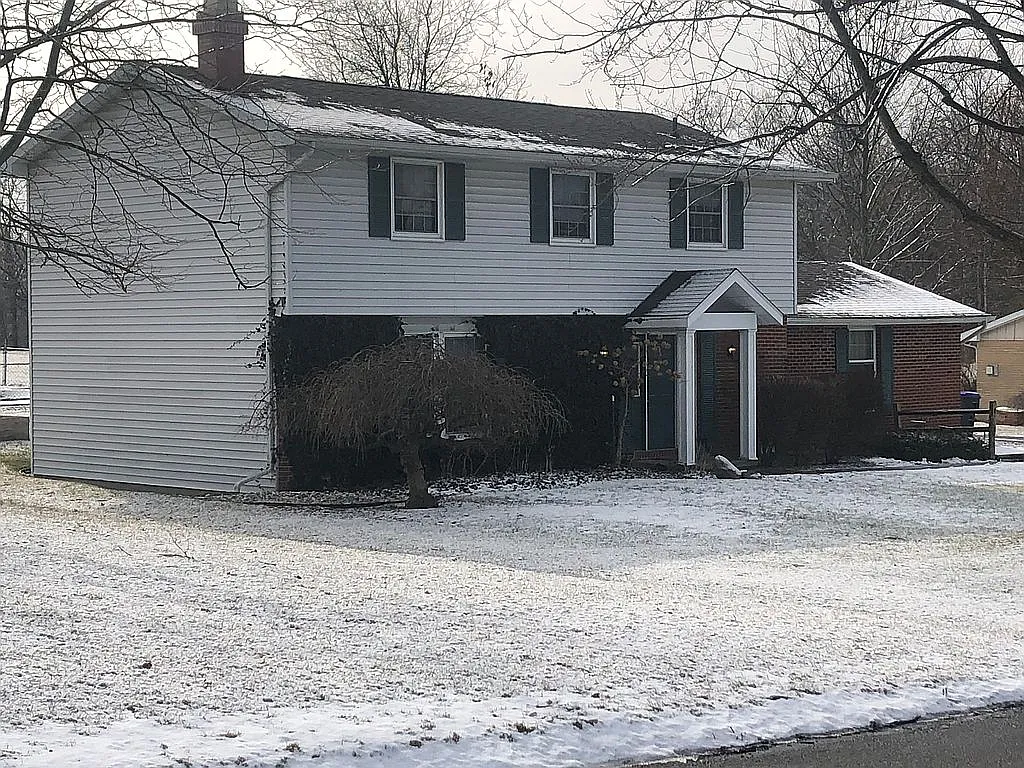 1318 Sunset Dr photo 1