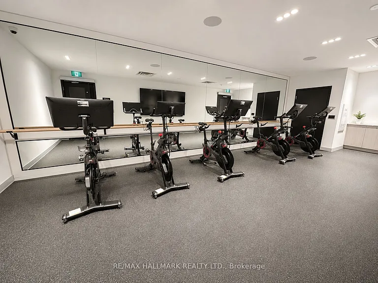 5 Wellington St S #1406 — Photo 24