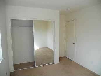 3rd image of 3035 S 101st Dr