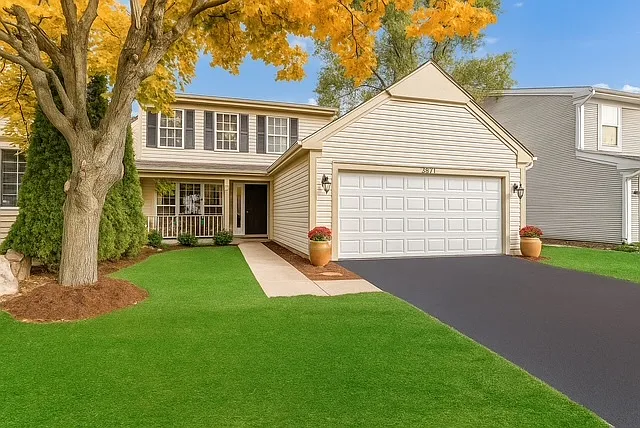 2321 Meadows Ln photo 1