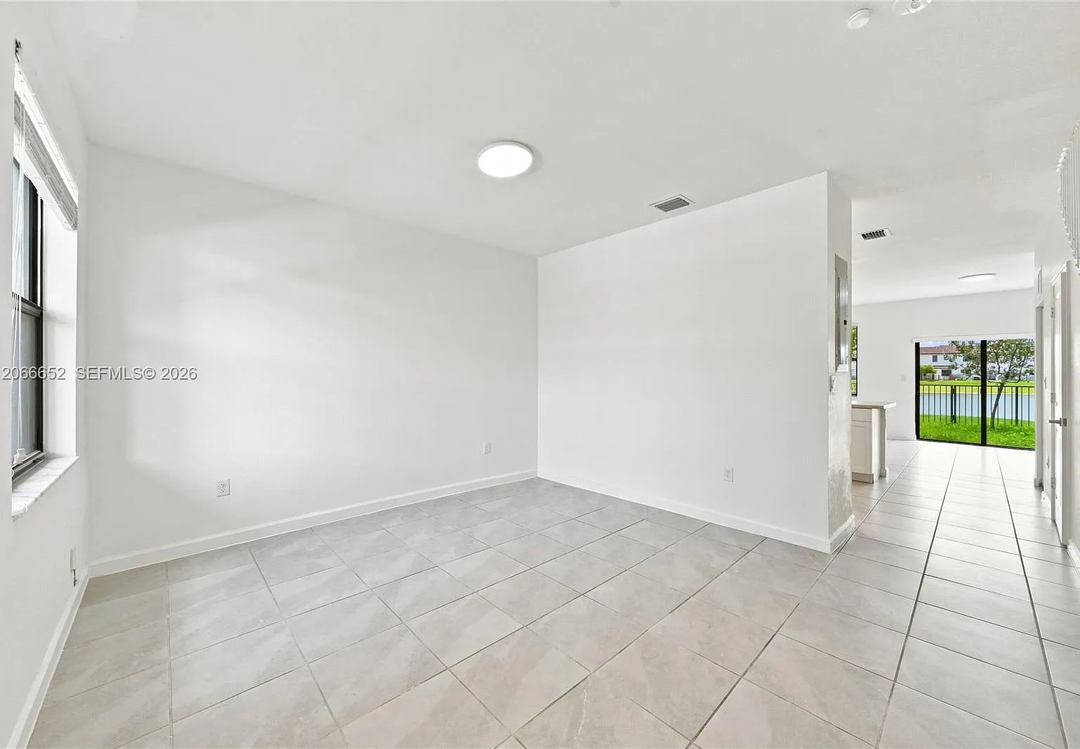 Enclave South Phase 2 — Photo 1