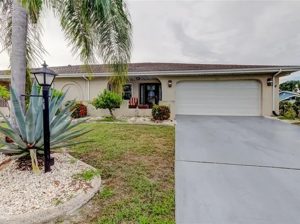 329 Club Manor Dr, Sun City Center, FL 33573