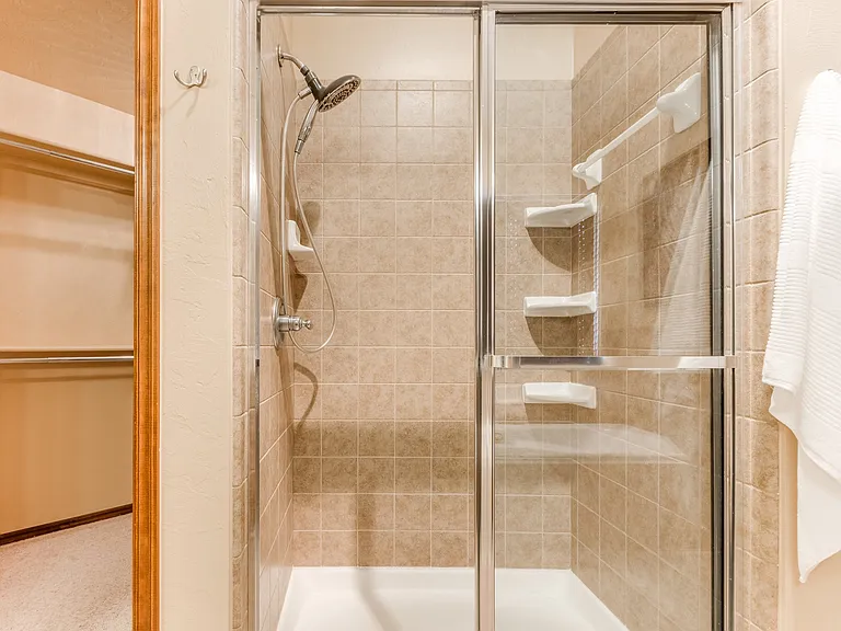 16616 Hardwood Pl — Photo 17