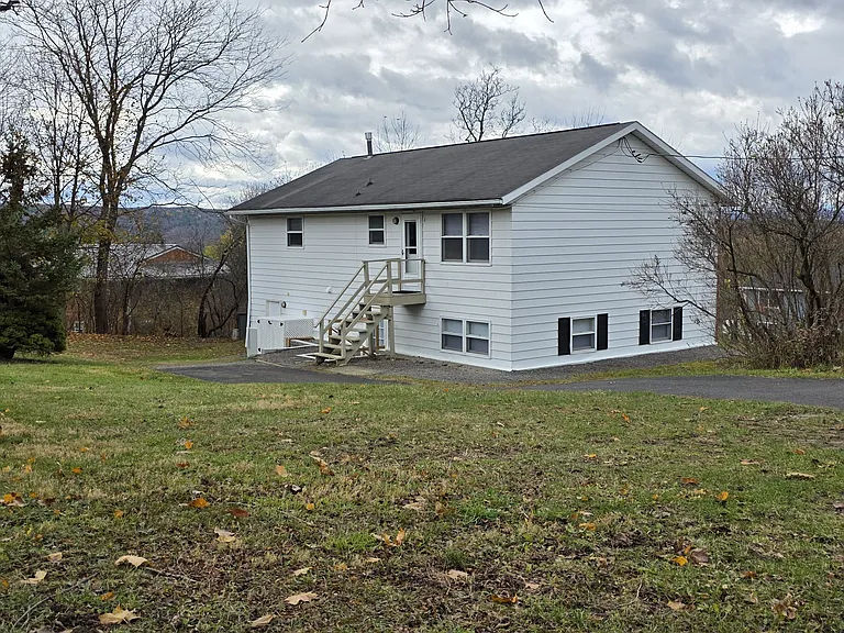 201 Snyder Hill Rd #A — Photo 1