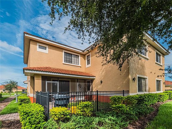 3rd image of 1728 Coriander Dr