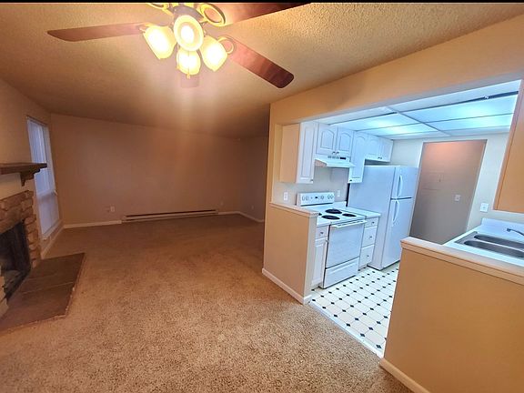 5th image of 12318 118th Avenue Ct E APT A