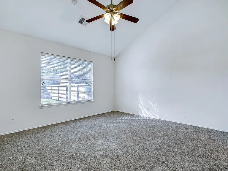 523 Granite Clf — Photo 13