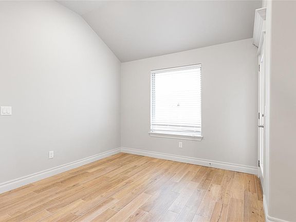 5th image of 2213 NW 171st St