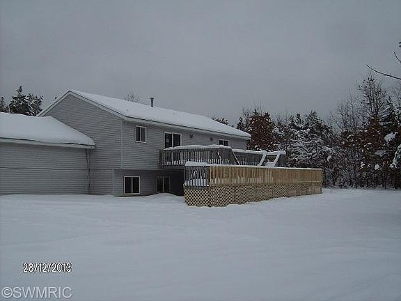 2nd image of 5786 E 48th St