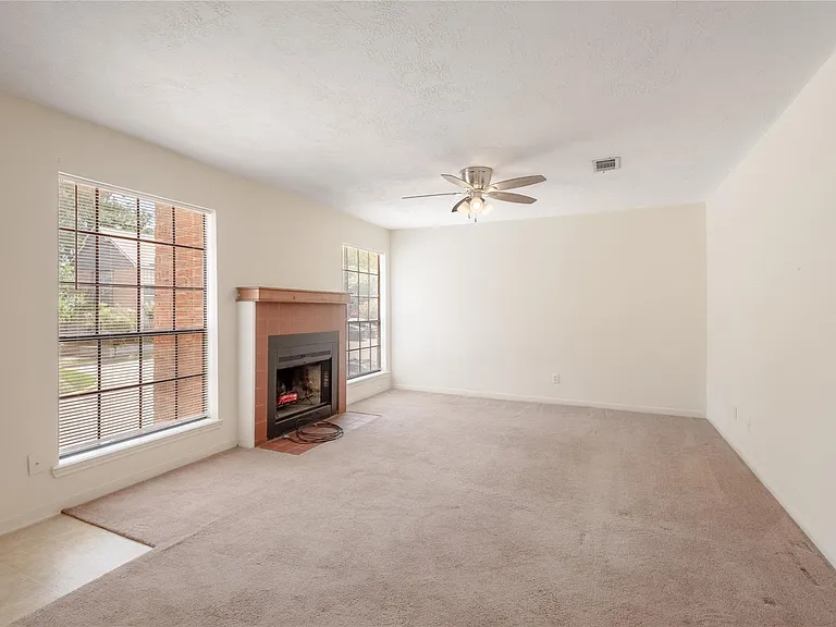 2401 Sycamore Ave #E7 — Photo 5