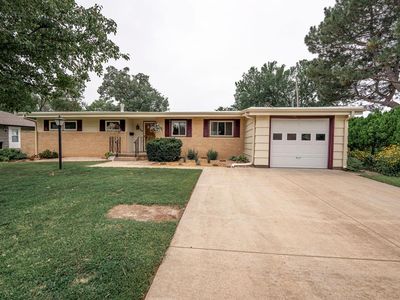 714 Morningside Dr, Salina, KS, 67401