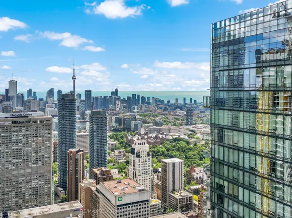 50 Yorkville Ave #5201, Toronto, ON M4W 0A3
