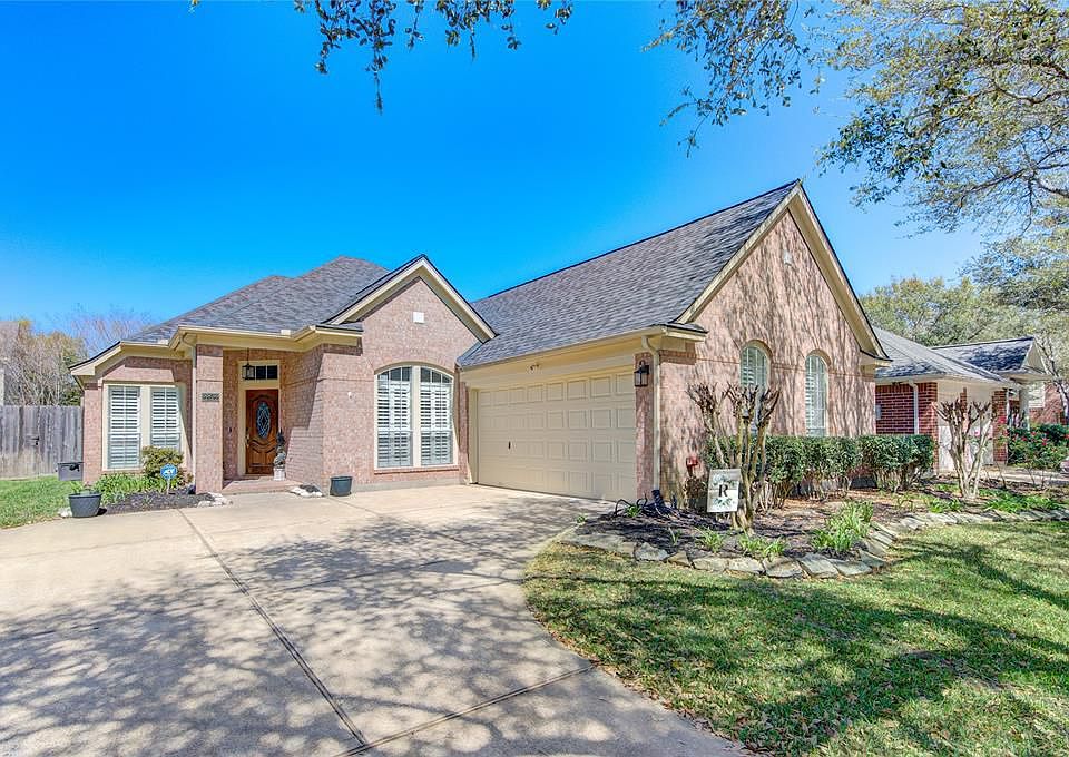 1st image of 22522 Westenfield Ln