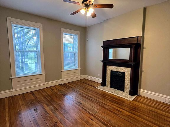 5th image of 2913 Cherokee St Floor 2