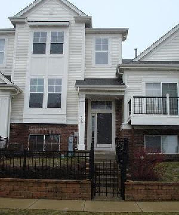 1st image of 409 Plaza Pl