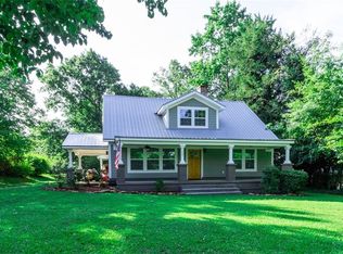 112 Daniel Ave, Seneca, SC 29678