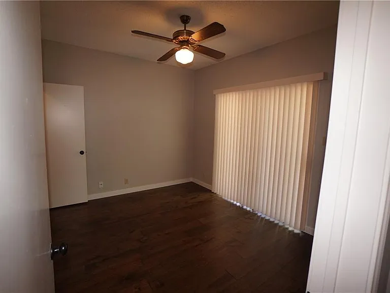 203 E 31st St #103 — Photo 22