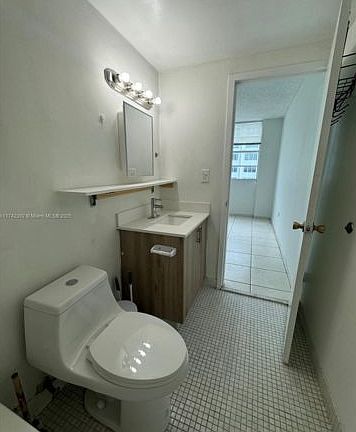 3rd image of 999 Brickell Bay Dr APT 1007