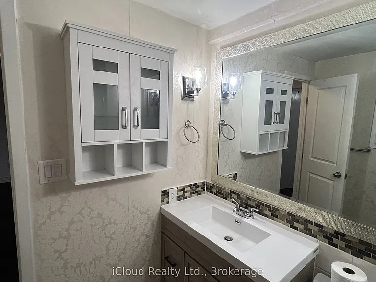30 Salisbury Cir — Photo 17