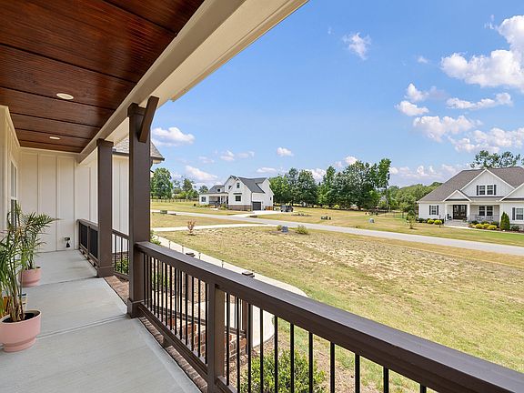 5th image of 1206 Pond Side Dr