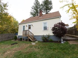 19 New London Ave, West Warwick, RI 02893