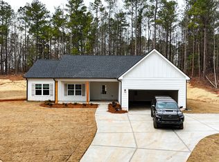 69 Derring Cir, Newnan, GA 30263