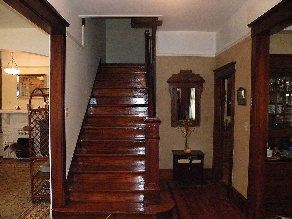 1st image of 1094 Talbot Ave