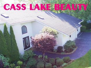 1137 Oregon Blvd, Waterford, MI 48327