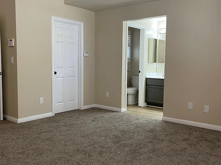 423 Kinsmill Ct — Photo 23
