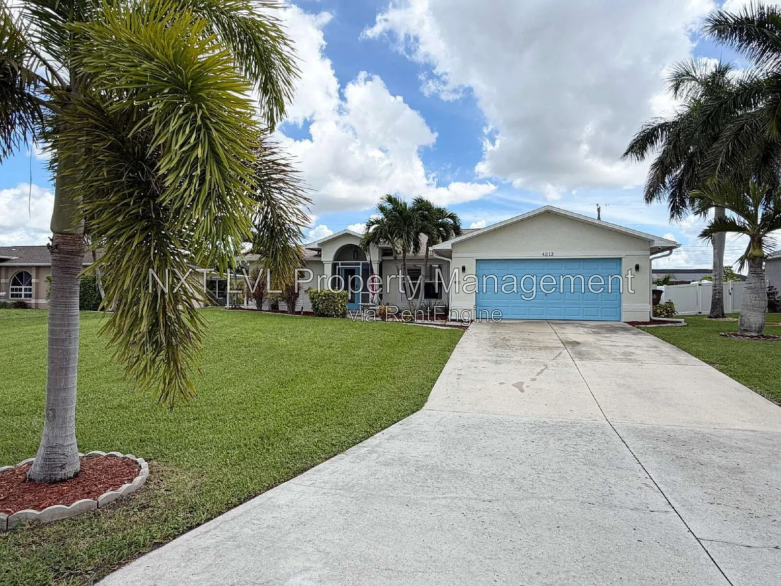 3 bed, 2.0 bath, 1394 sqft, $2,495 — Photo 1