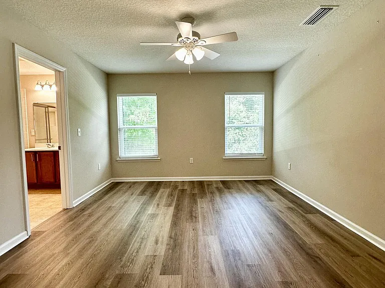 227 Sawmill Landing Dr — Photo 17
