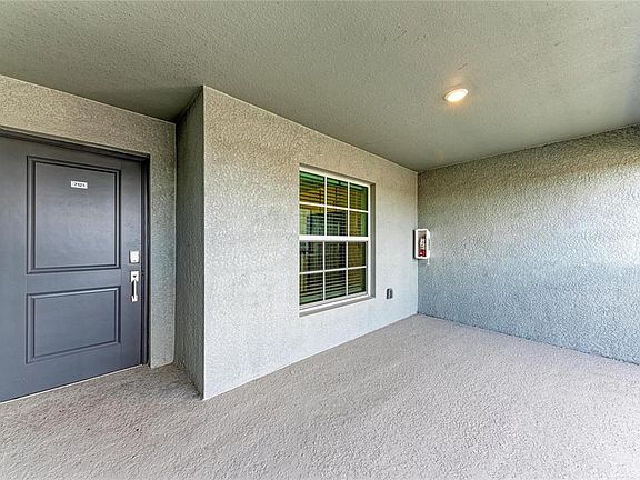 4th image of 19015 Scallop Loop #7121