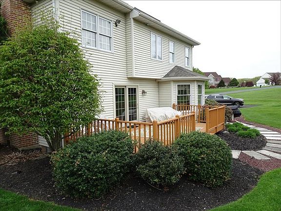 4th image of 5507 Hoffman Dr N